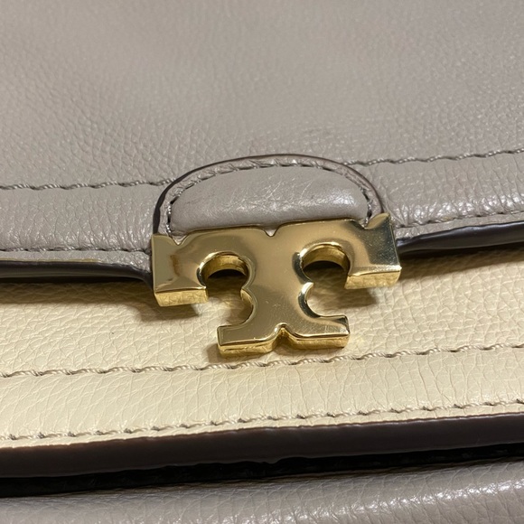 NWT Tory Burch Sammy Messenger Purse - Picture 3 of 8